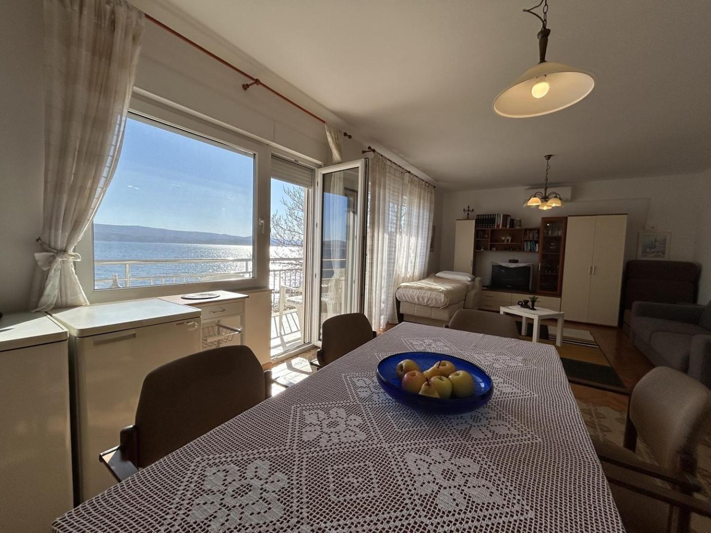 Azure Apartments By The Sea Near City 奥米什 外观 照片
